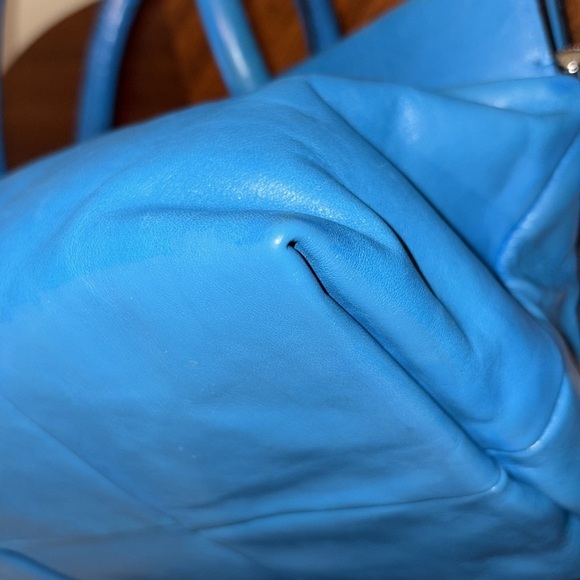 Marc Jacobs  Marc by Marc Satchel Crossbody bag  smooth leather  bright blue EUC - Picture 11 of 17